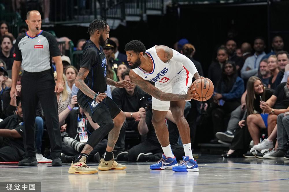 众展现友谊 众展现友谊