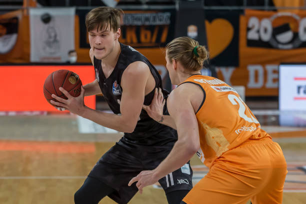 逻辑清晰且 逻辑清晰且