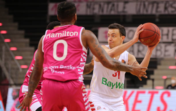 防守反击得 防守反击得