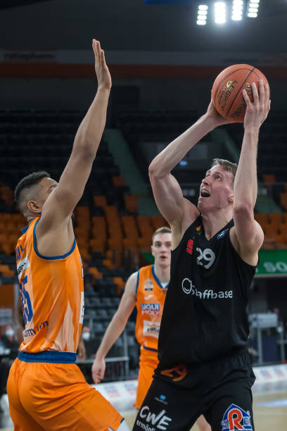 而在角旗区 而在角旗区